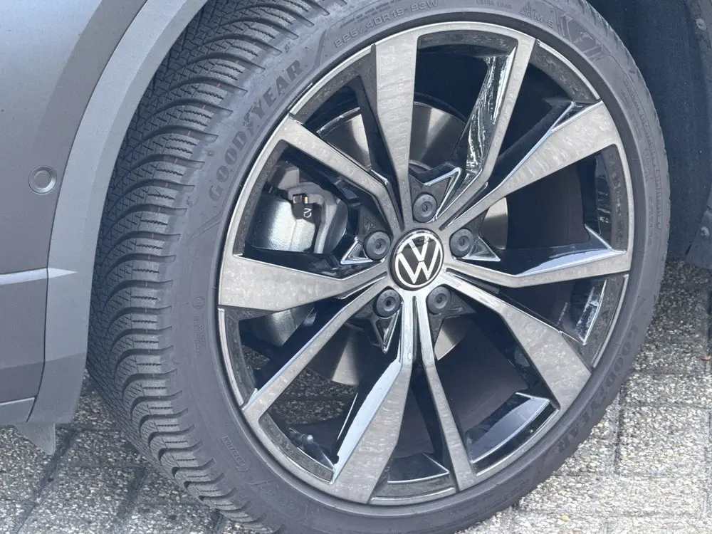 Volkswagen T-Roc Cabrio 1.5 TSI R-Line Edition Black 1/999 uit 2024, foto 7