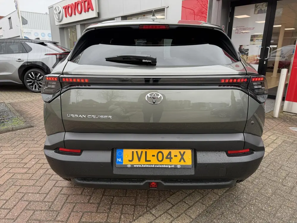 Toyota Urban Cruiser Dynamic 61 kWh uit 2026, foto 7