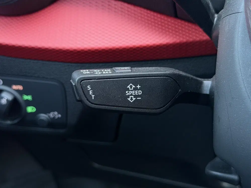 Audi Q2 35 TFSI Sport CarPlay uit 2019, foto 15