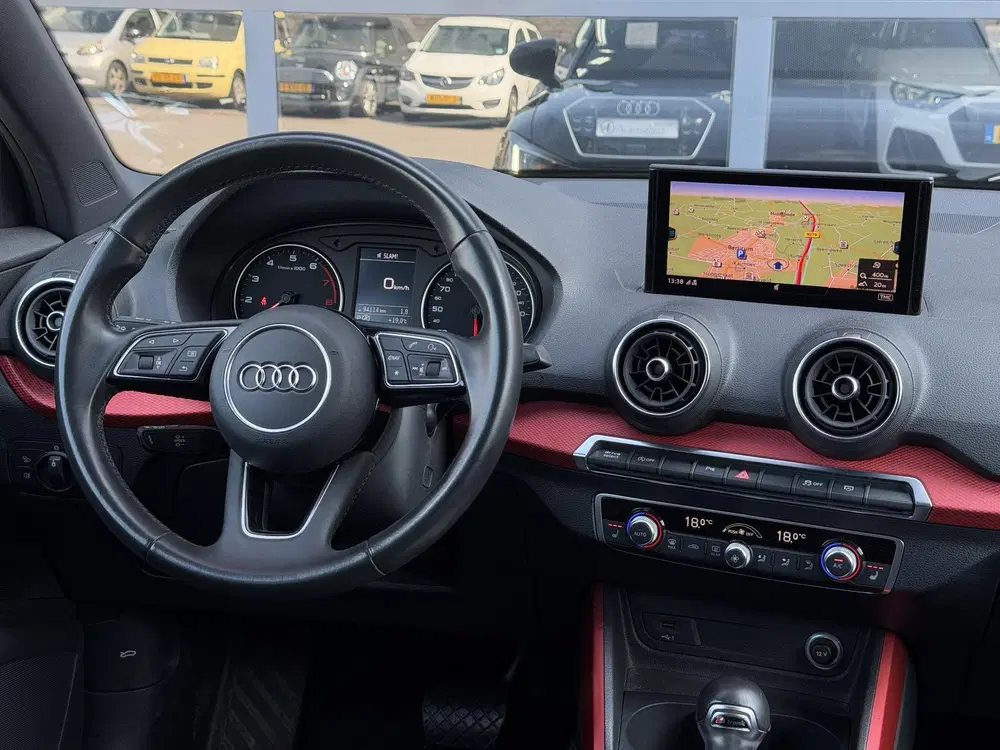 Audi Q2 35 TFSI Sport CarPlay uit 2019, foto 16