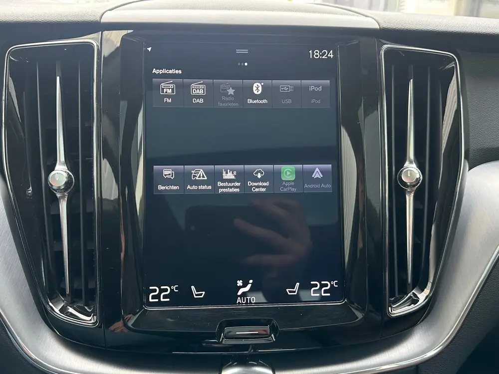 Volvo XC60 2.0 T8 Twin Engine AWD ACC Trekhaak Pano Leer Cam uit 2019, foto 20