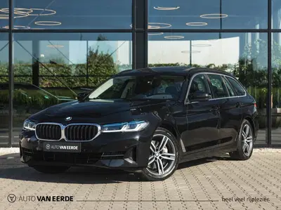 BMW 5-serie 540i Touring LCI – Pano uit 2022