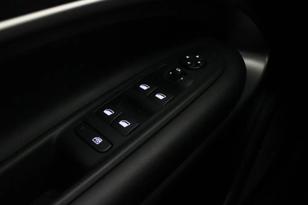 Jeep Avenger 1.2 Altitude uit 2024, foto 17