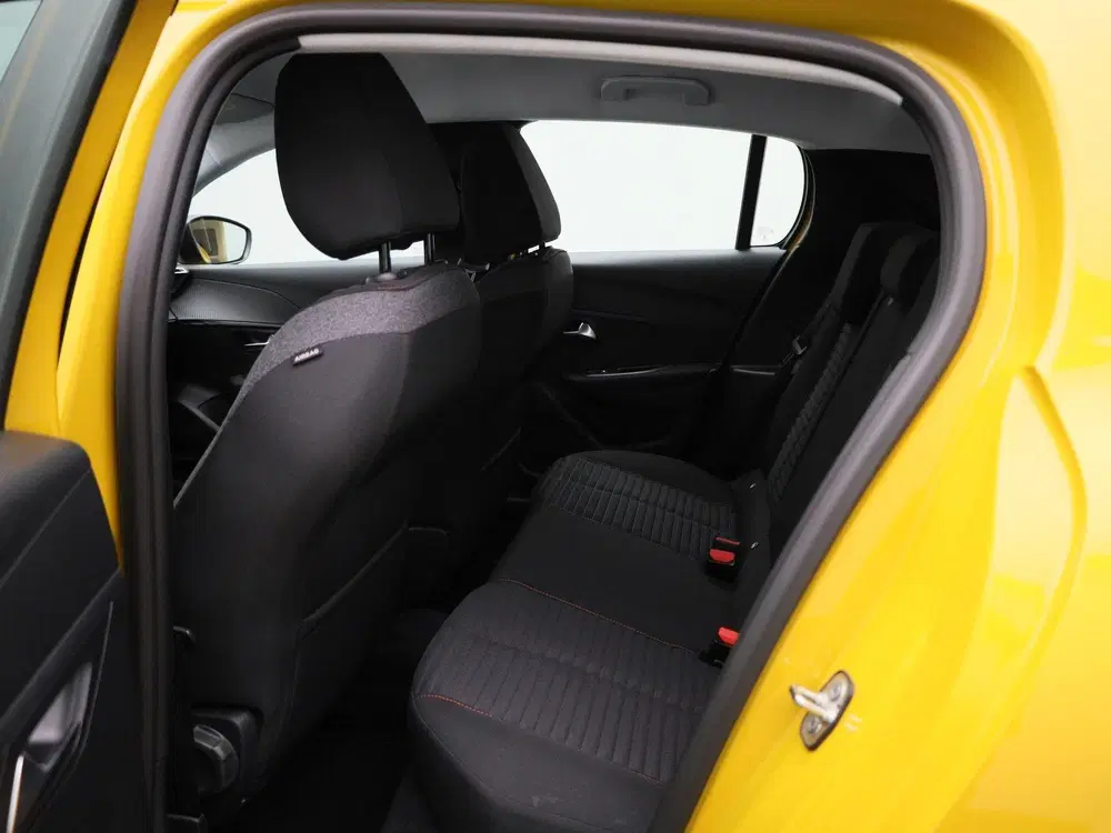 Peugeot 208 1.2 PureTech Active Pack uit 2023, foto 10