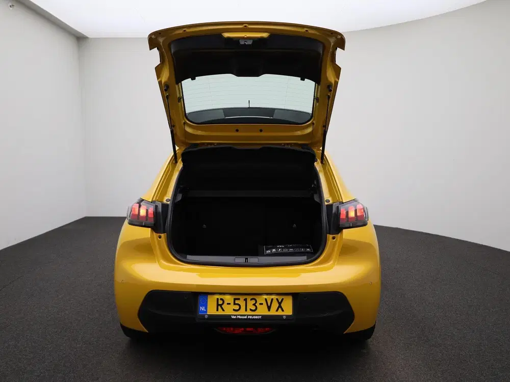 Peugeot 208 1.2 PureTech Active Pack uit 2023, foto 11