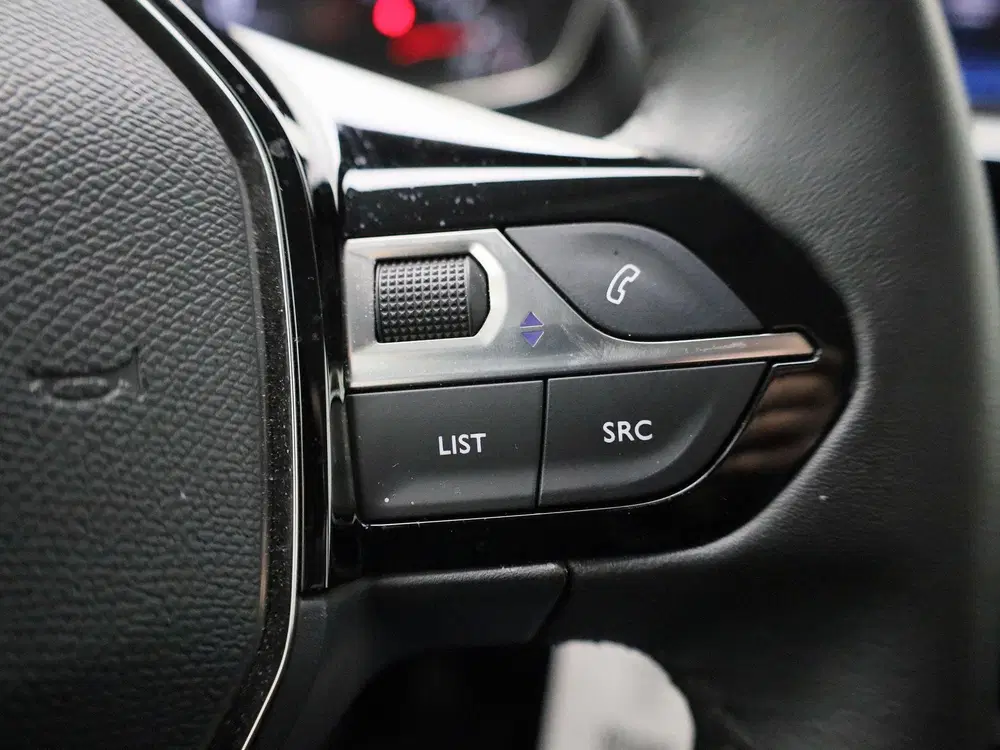 Peugeot 208 1.2 PureTech Active Pack uit 2023, foto 15