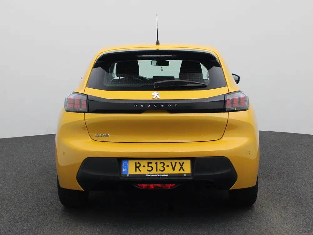 Peugeot 208 1.2 PureTech Active Pack uit 2023, foto 5
