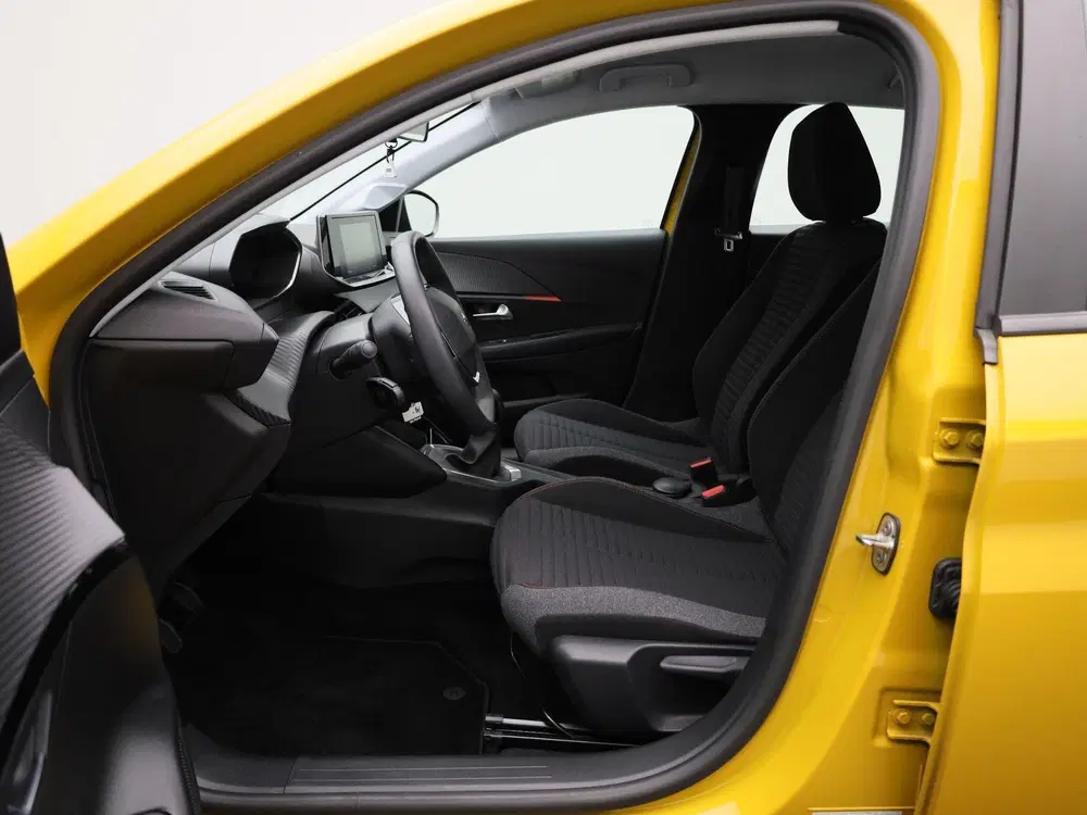 Peugeot 208 1.2 PureTech Active Pack uit 2023, foto 9