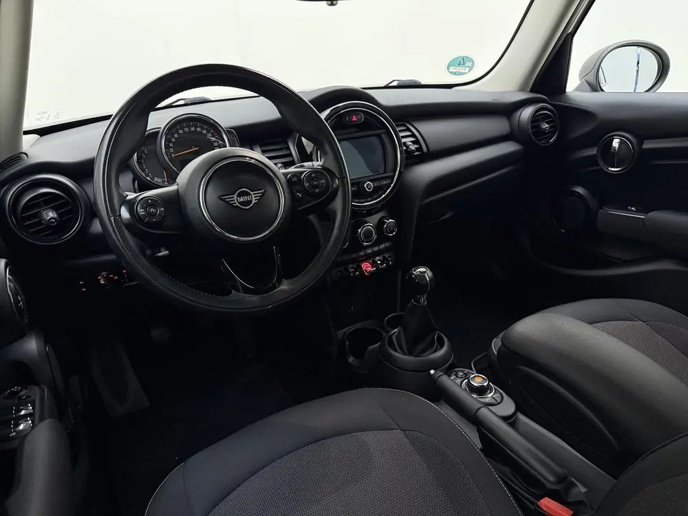 Mini 5-Deurs 1.5 One Business Edition | Airco | Lichtmetalen uit 2019, foto 11