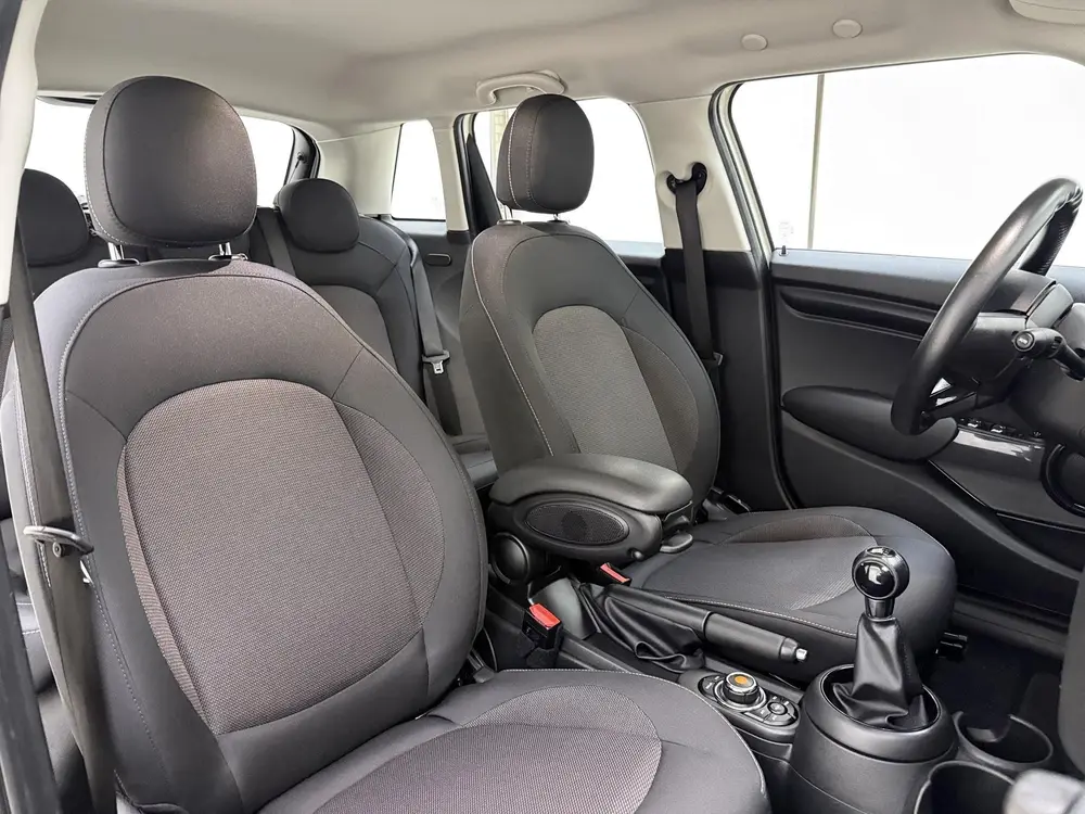 Mini 5-Deurs 1.5 One Business Edition | Airco | Lichtmetalen uit 2019, foto 5