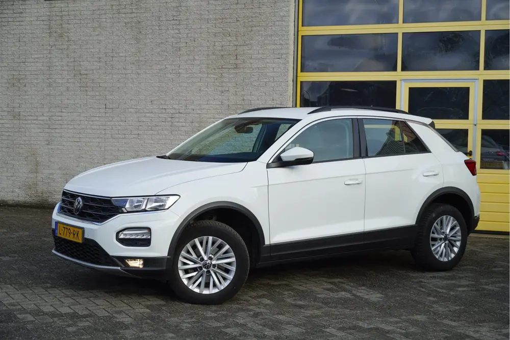 Volkswagen T-Roc 1.5 TSI 150PK! Style BJ2021 Lmv 16" | Led | uit 2021, foto 2