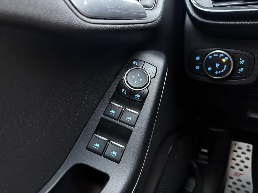 Ford Fiesta 1.0 EcoBoost uit 2019, foto 13