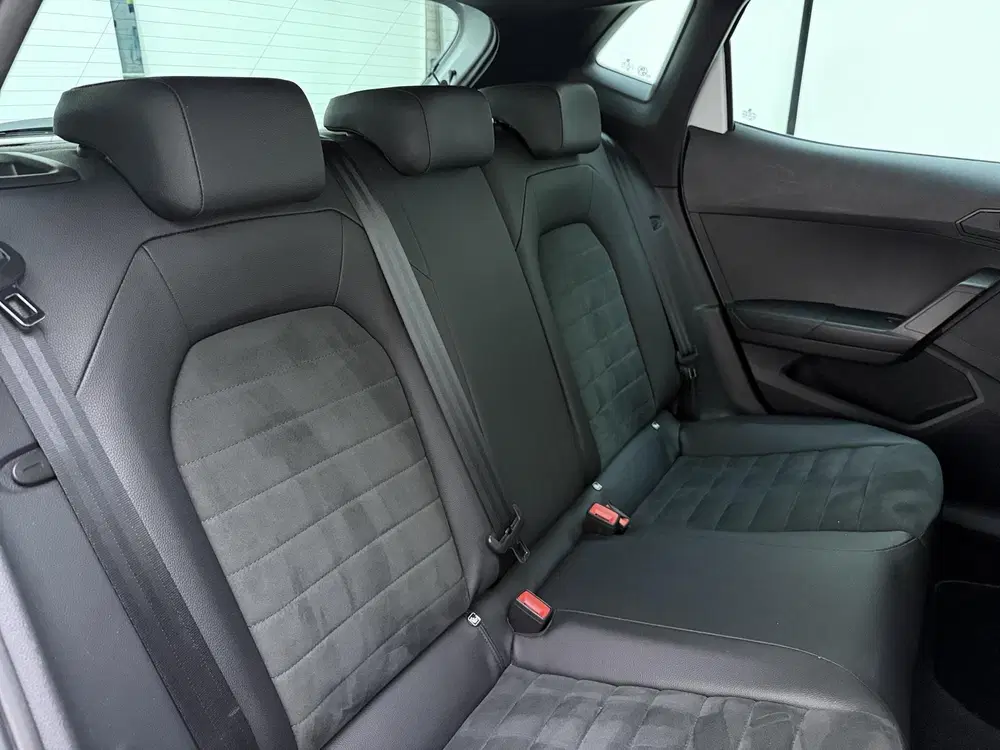 SEAT Ibiza 1.0 EcoTSI FR Business Intense uit 2021, foto 12