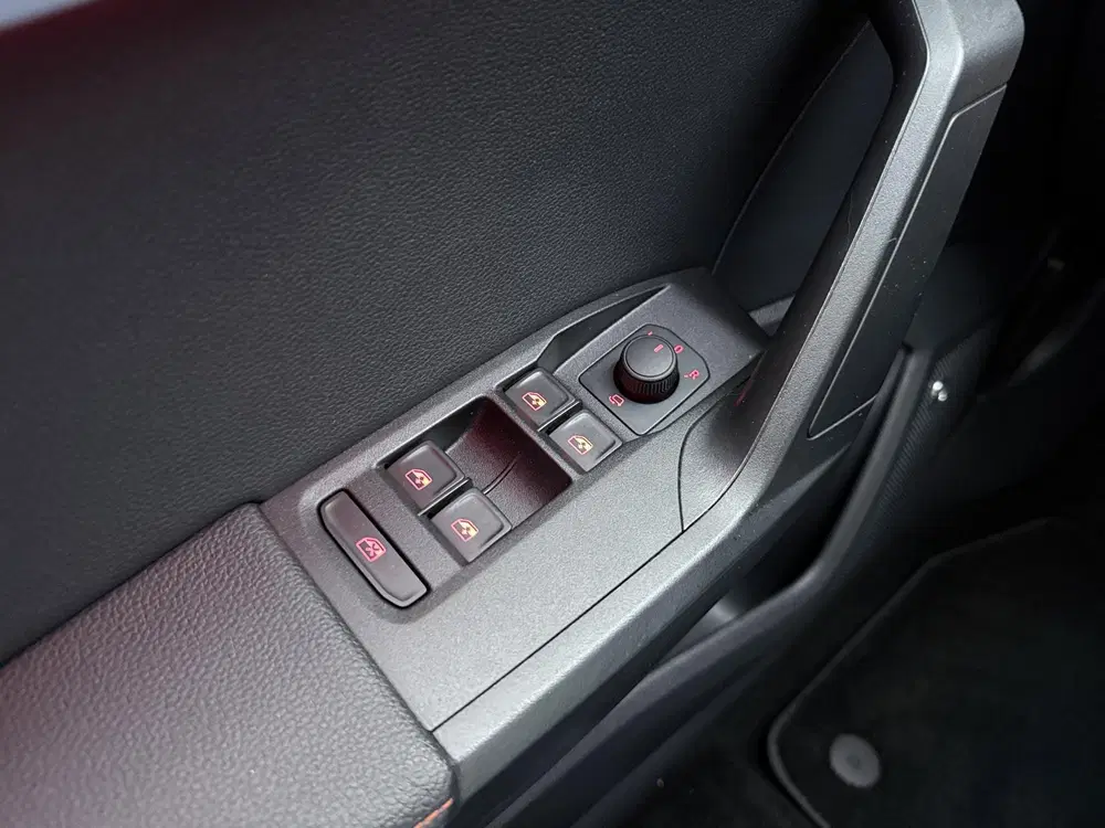 SEAT Ibiza 1.0 EcoTSI FR Business Intense uit 2021, foto 15