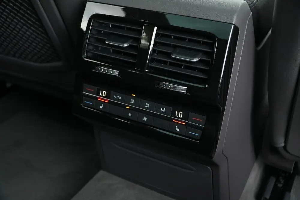 Volkswagen Touareg 3.0 TSi eHybrid 4M I Pano I ACC I Luchtve uit 2020, foto 13