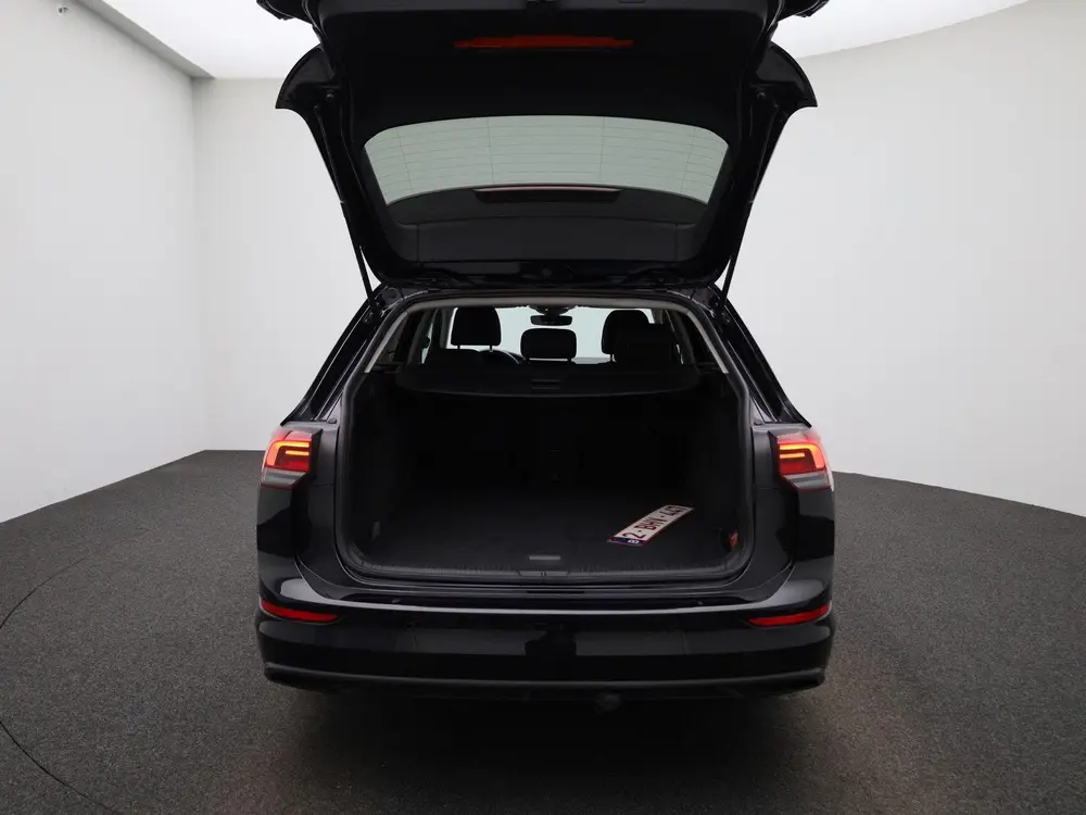 Volkswagen Golf Variant VIII 1.0 eTSI 81kW DSG Life | Automa uit 2021, foto 11