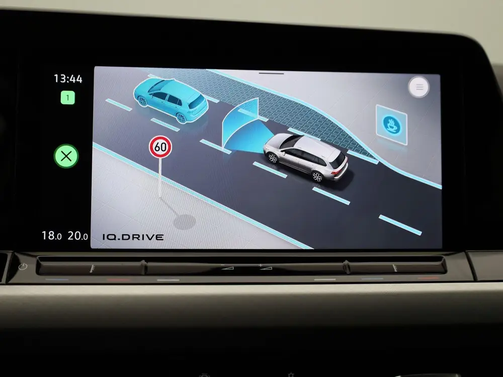 Volkswagen Golf Variant VIII 1.0 eTSI 81kW DSG Life | Automa uit 2021, foto 19
