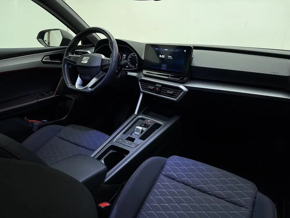 SEAT Leon 1.0 eTSI FR Business uit 2022, foto 11