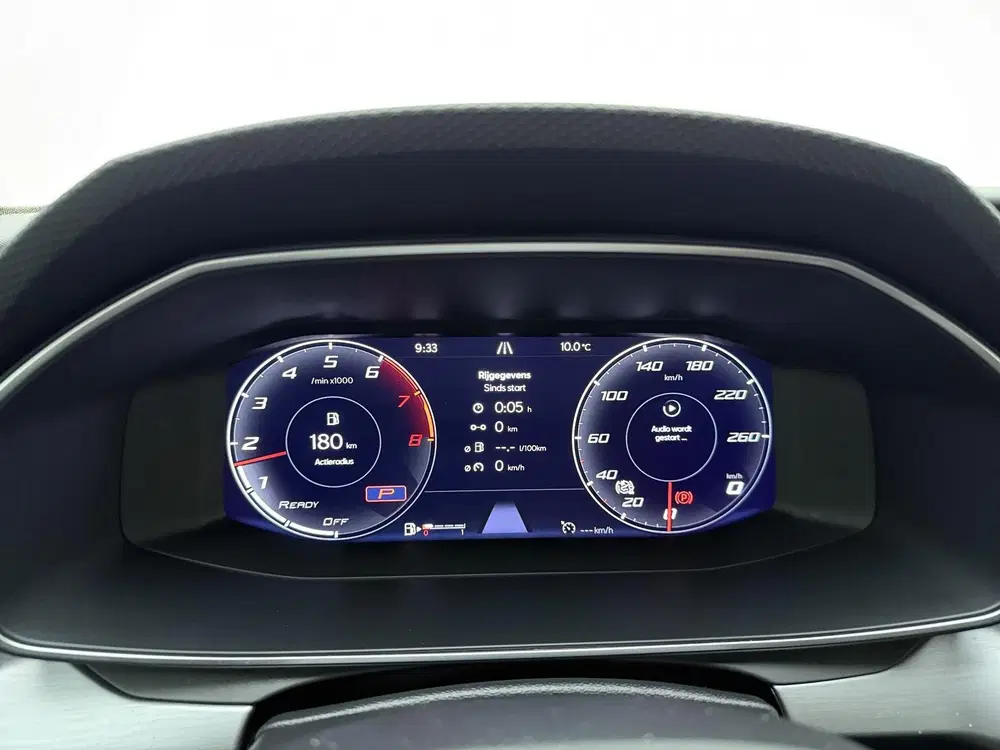 SEAT Leon 1.0 eTSI FR Business uit 2022, foto 14
