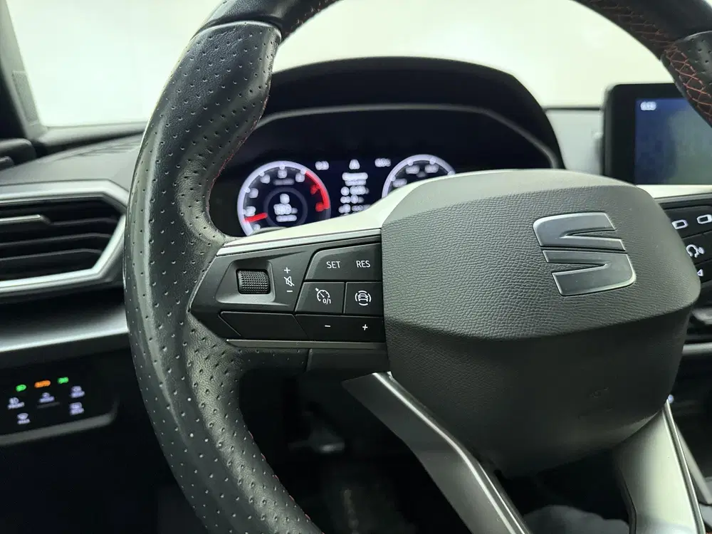 SEAT Leon 1.0 eTSI FR Business uit 2022, foto 15