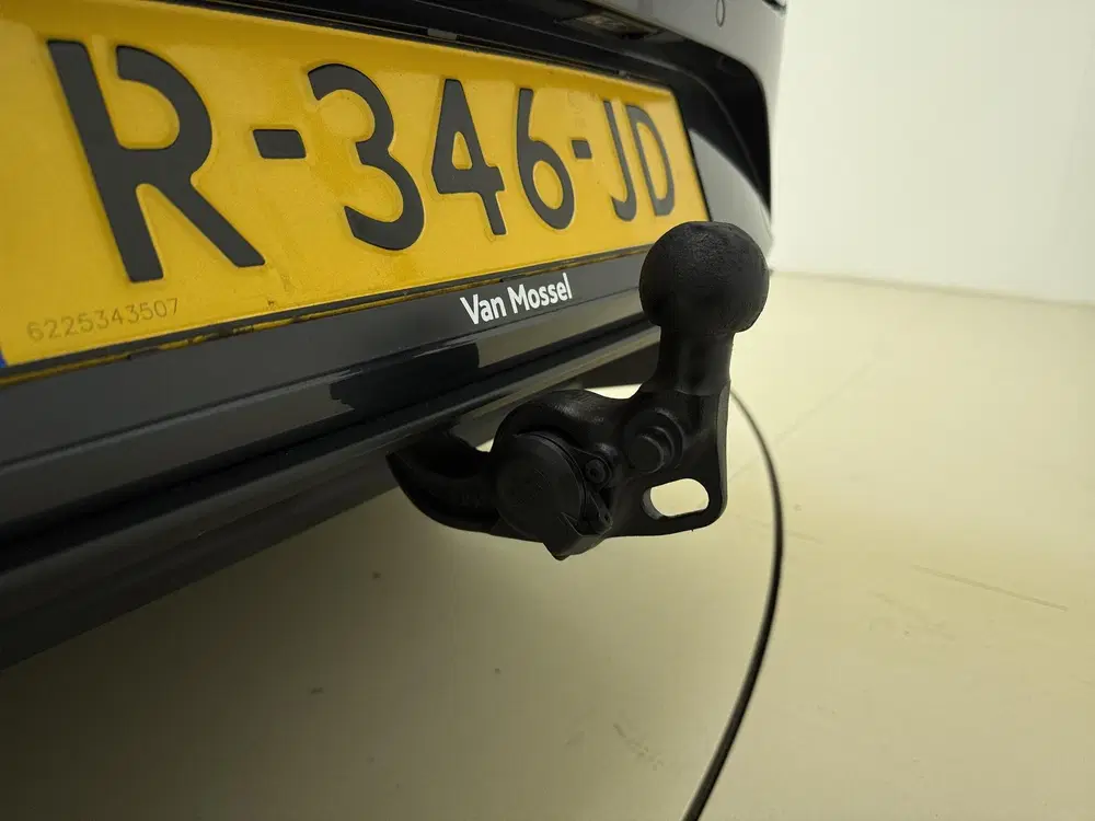 SEAT Leon 1.0 eTSI FR Business uit 2022, foto 3