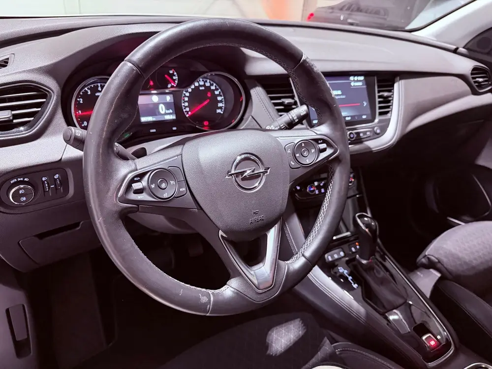 Opel Grandland X 1.2 Turbo uit 2019, foto 10