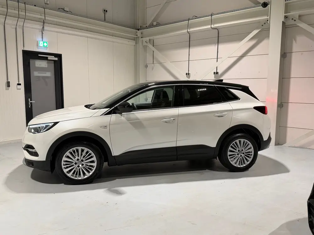 Opel Grandland X 1.2 Turbo uit 2019, foto 11