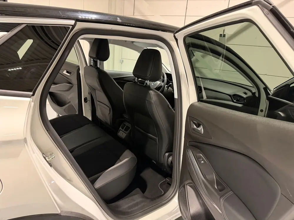 Opel Grandland X 1.2 Turbo uit 2019, foto 15