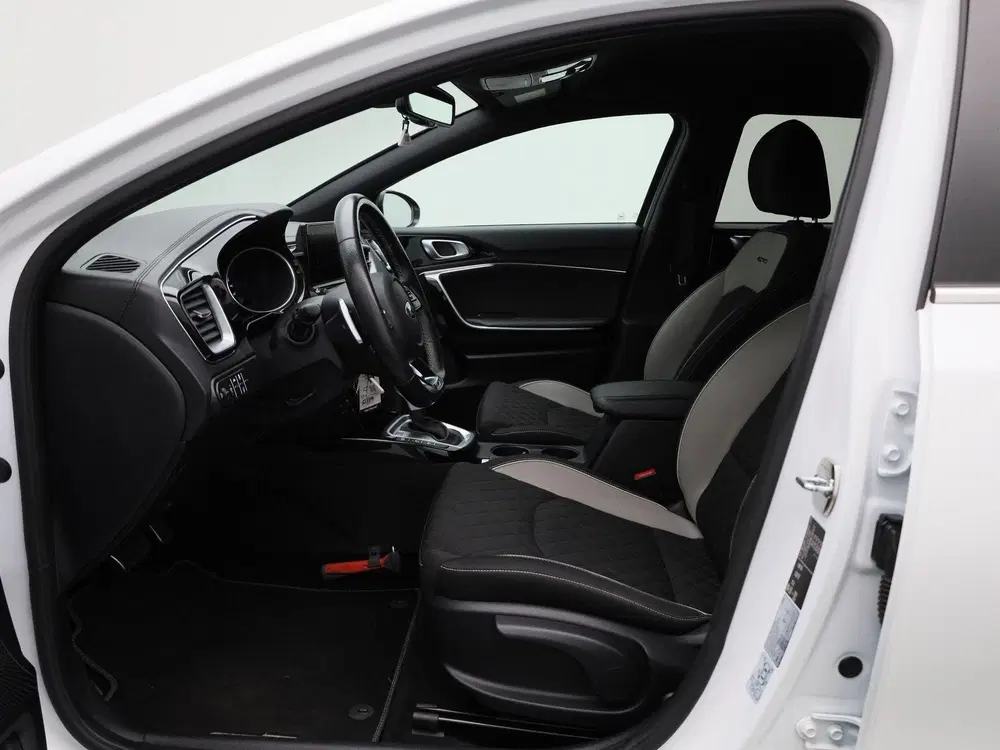 Kia Ceed 1.5 T-GDi MHEV GT-Line Edition uit 2021, foto 9
