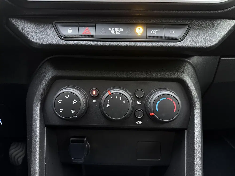 Dacia Jogger 1.0 TCe 110 Expression 5p. uit 2023, foto 17