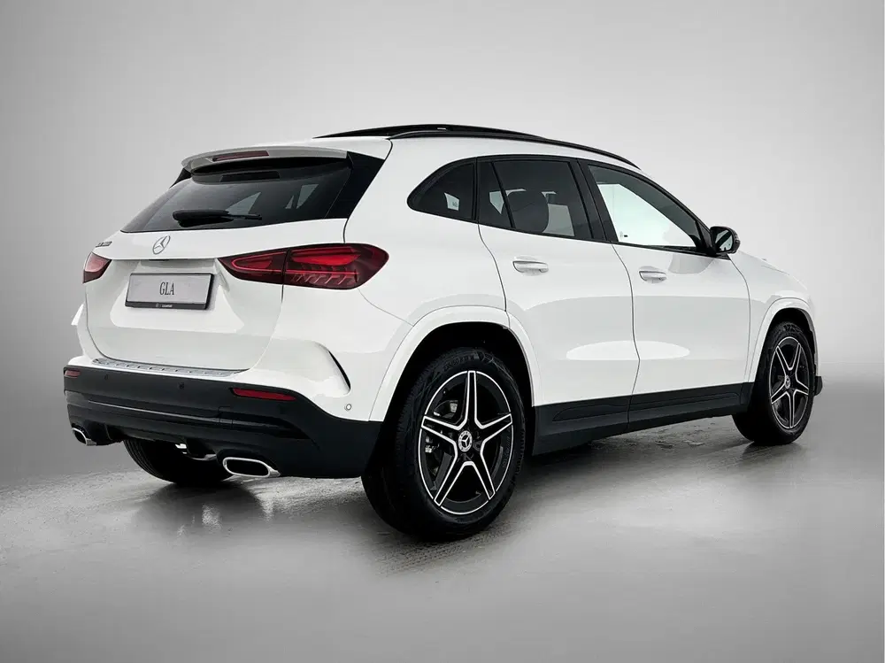 Mercedes-Benz GLA 180 Business Solution AMG uit 2026, foto 2