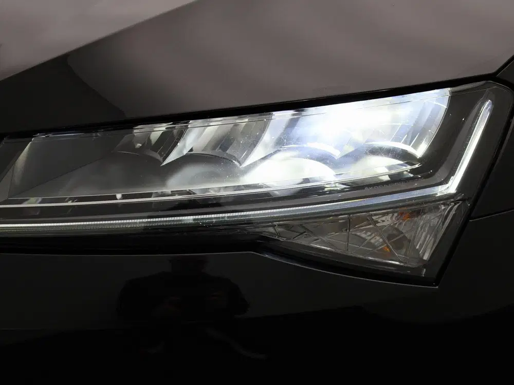 Skoda Superb 1.5 TSI ACT Business Edition uit 2023, foto 13