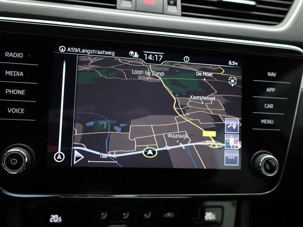 Skoda Superb 1.5 TSI ACT Business Edition uit 2023, foto 17