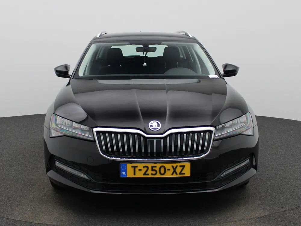 Skoda Superb 1.5 TSI ACT Business Edition uit 2023, foto 3