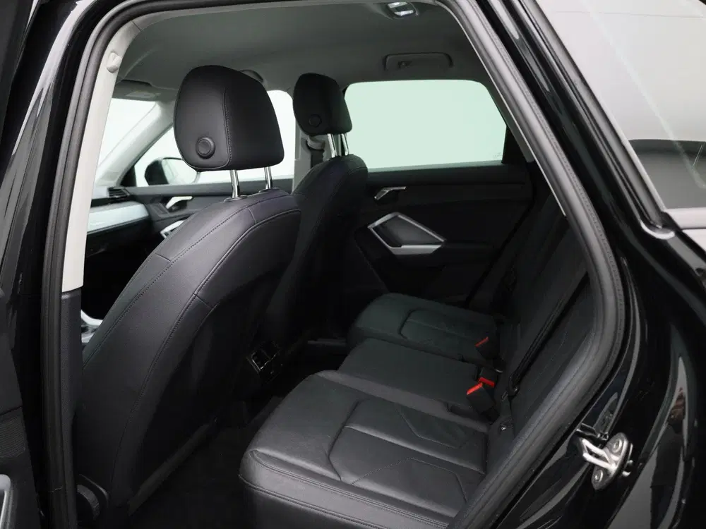 Audi Q3 35 TFSI Business Edition uit 2022, foto 10
