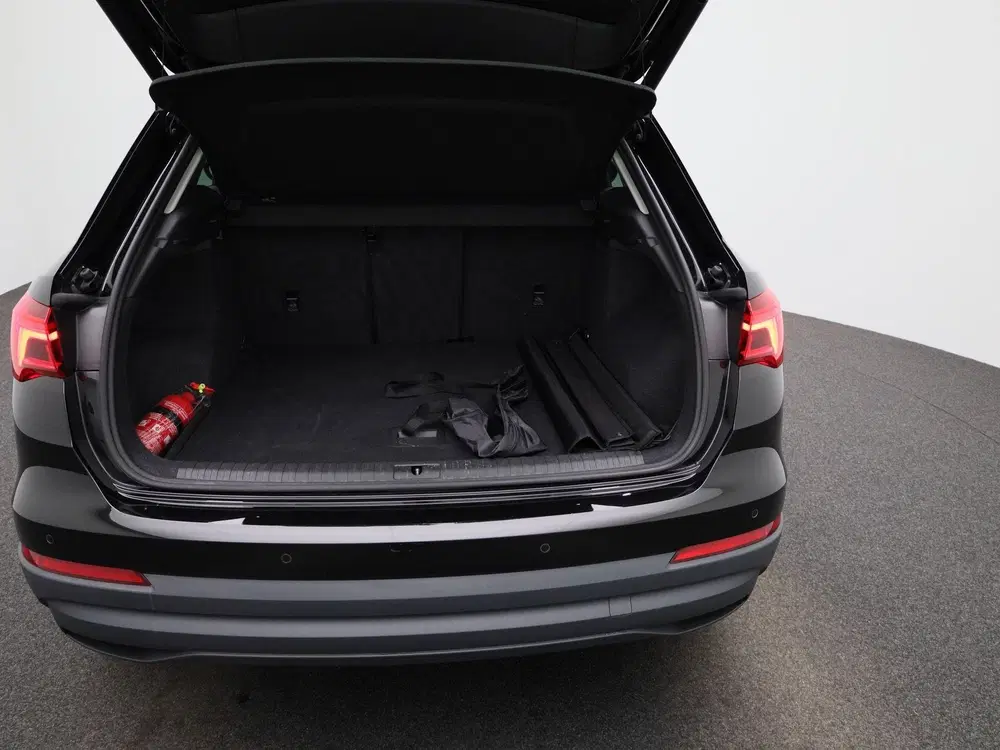Audi Q3 35 TFSI Business Edition uit 2022, foto 11