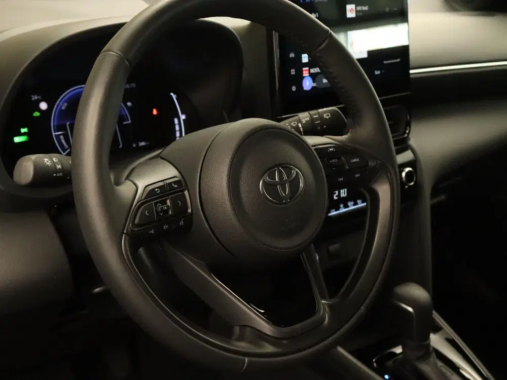 Toyota Yaris Cross 1.5 Hybrid 115 First Edition uit 2025, foto 2