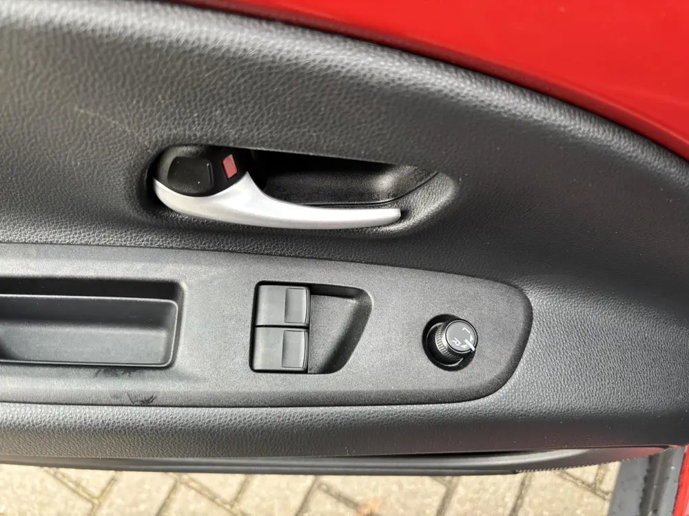 Toyota Aygo X 1.0 VVT-i MT Pulse APPLE CARPLAY uit 2023, foto 4