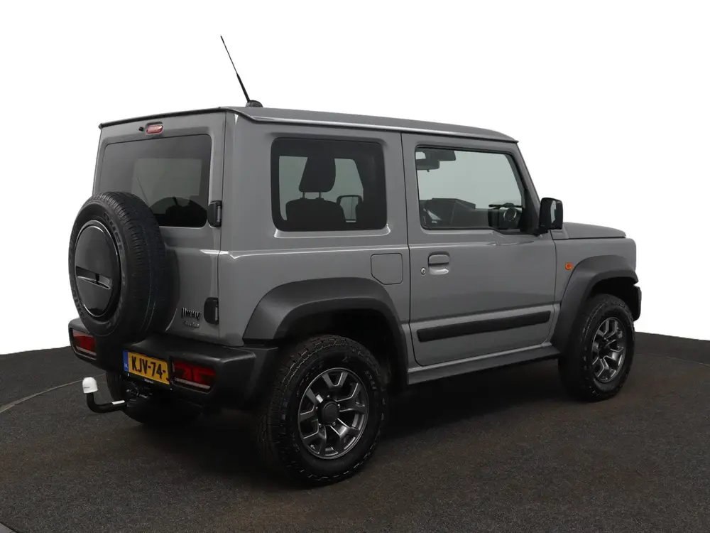 Suzuki Jimny 1.5 Stijl uit 2020, foto 2