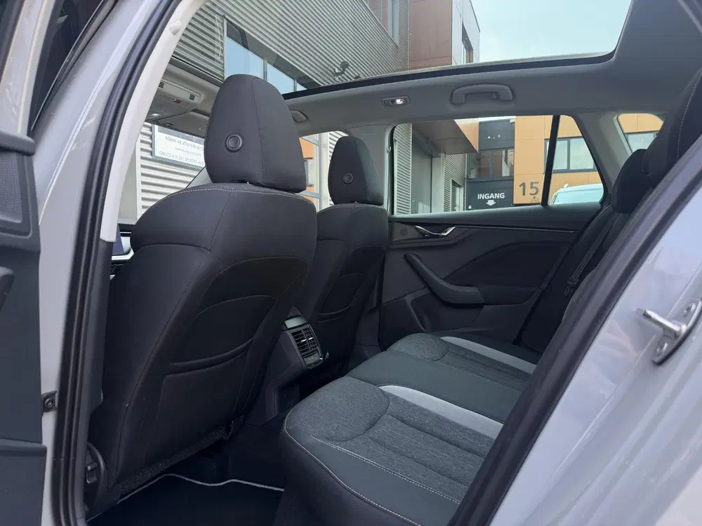 Skoda Kamiq 1.5 TSI ACT Sport DSG uit 2021, foto 7