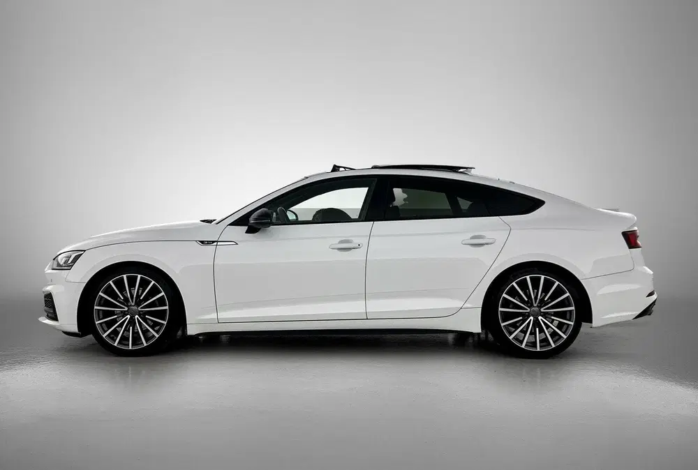 Audi A5 35 TFSI Sport S-line black edition 150 PK uit 2020, foto 2
