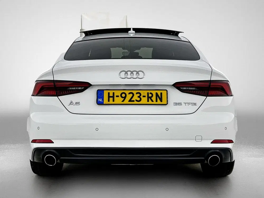 Audi A5 35 TFSI Sport S-line black edition 150 PK uit 2020, foto 3
