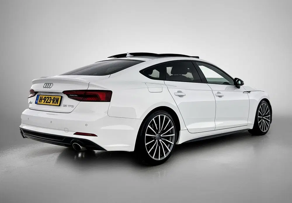 Audi A5 35 TFSI Sport S-line black edition 150 PK uit 2020, foto 4