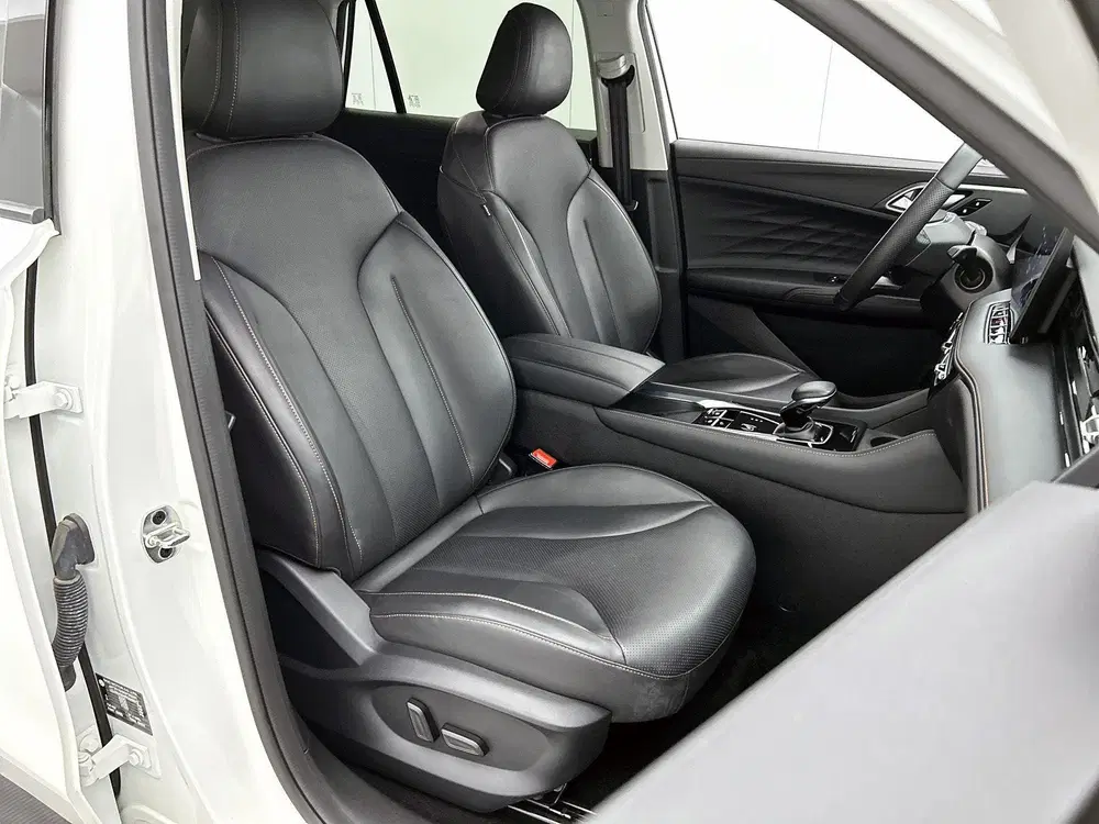 MG HS PHEV 1.5 Luxury Aut. Luxury uit 2025, foto 4