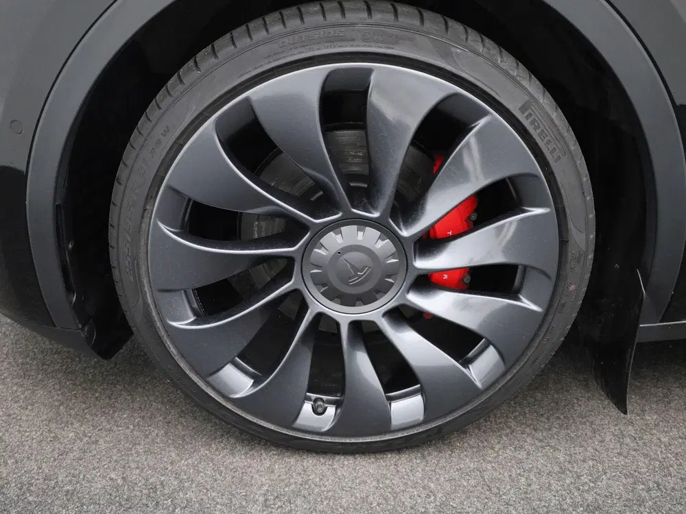 Tesla Model Y Performance AWD 75 kWh uit 2022, foto 16