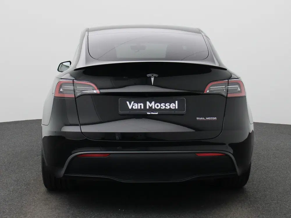 Tesla Model Y Performance AWD 75 kWh uit 2022, foto 5