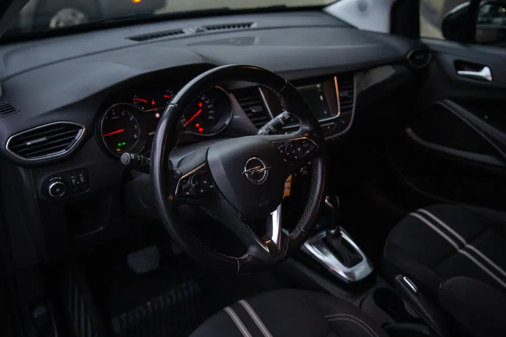 Opel Crossland 1.2 Turbo Elegance Automaat uit 2023, foto 4