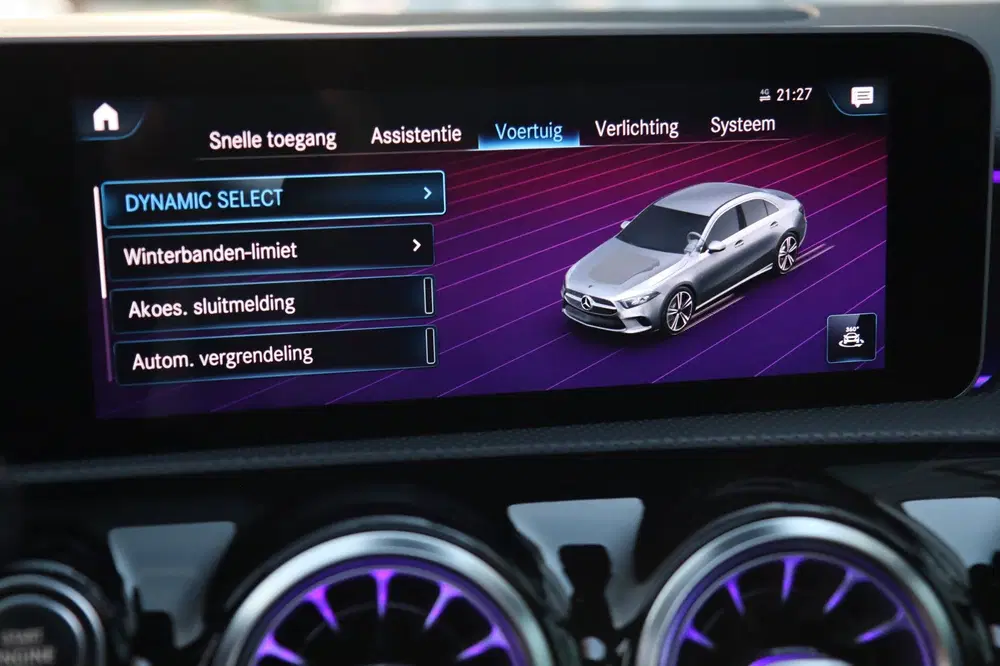 Mercedes-Benz A-Klasse A250 AMG 4Matic uit 2020, foto 19