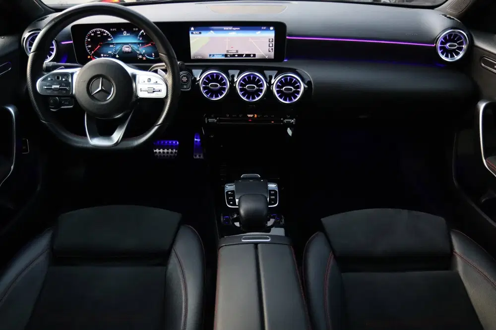 Mercedes-Benz A-Klasse A250 AMG 4Matic uit 2020, foto 6