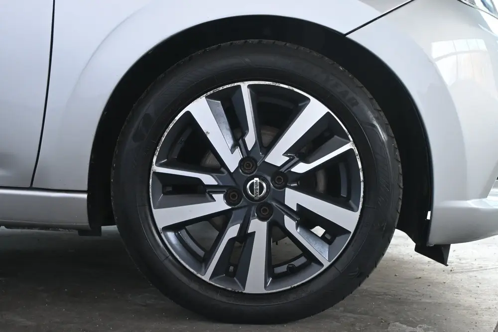 Nissan Micra 1.0 IG-T N-Connecta Clima Navigatie LED Go uit 2019, foto 13